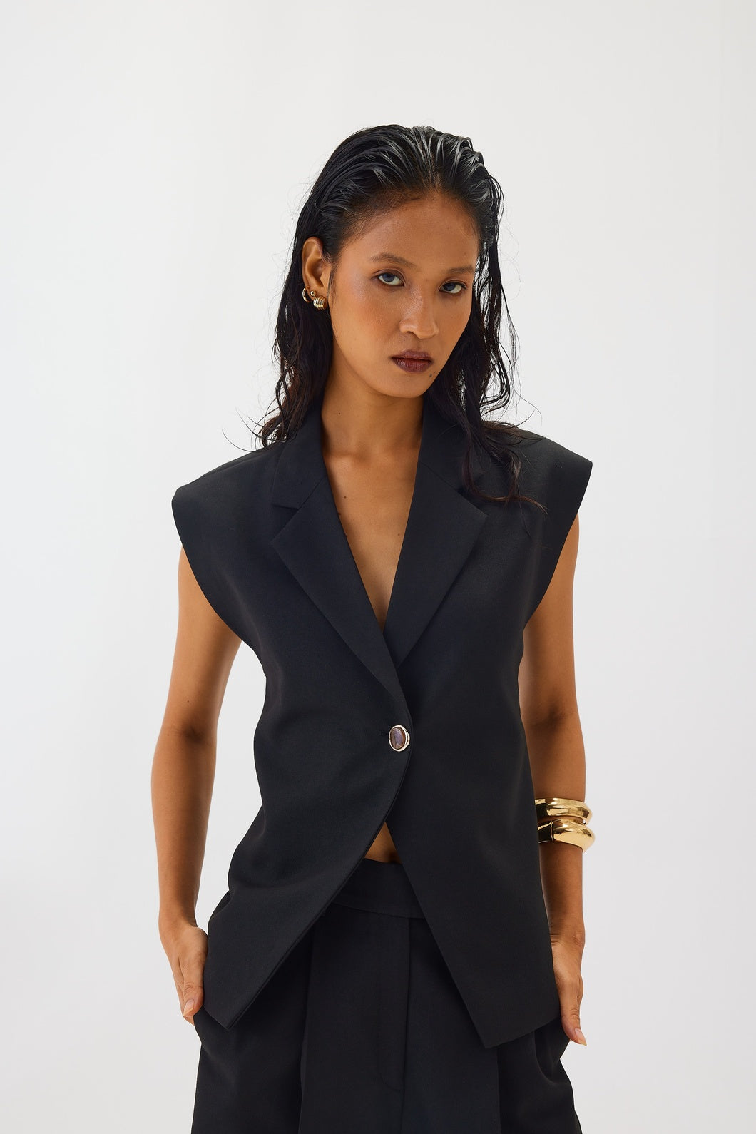 Cap Sleeve Waistcoat | Black