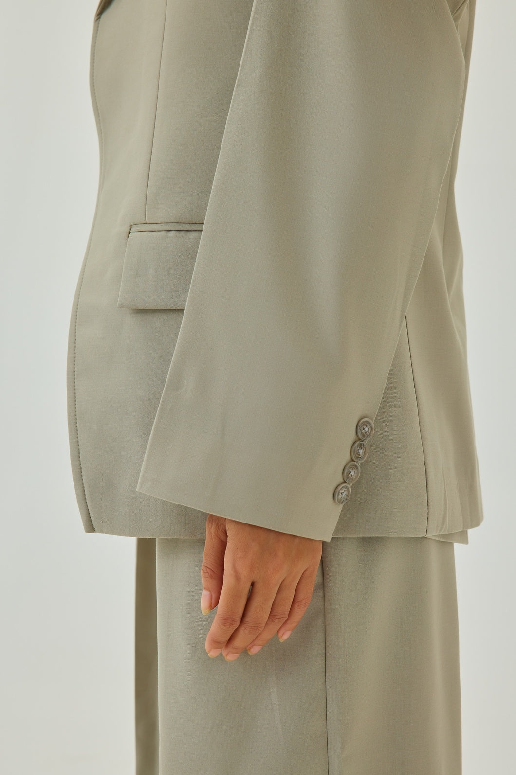 Tailored Double Lapelled Single Breasted Blazer | Greige