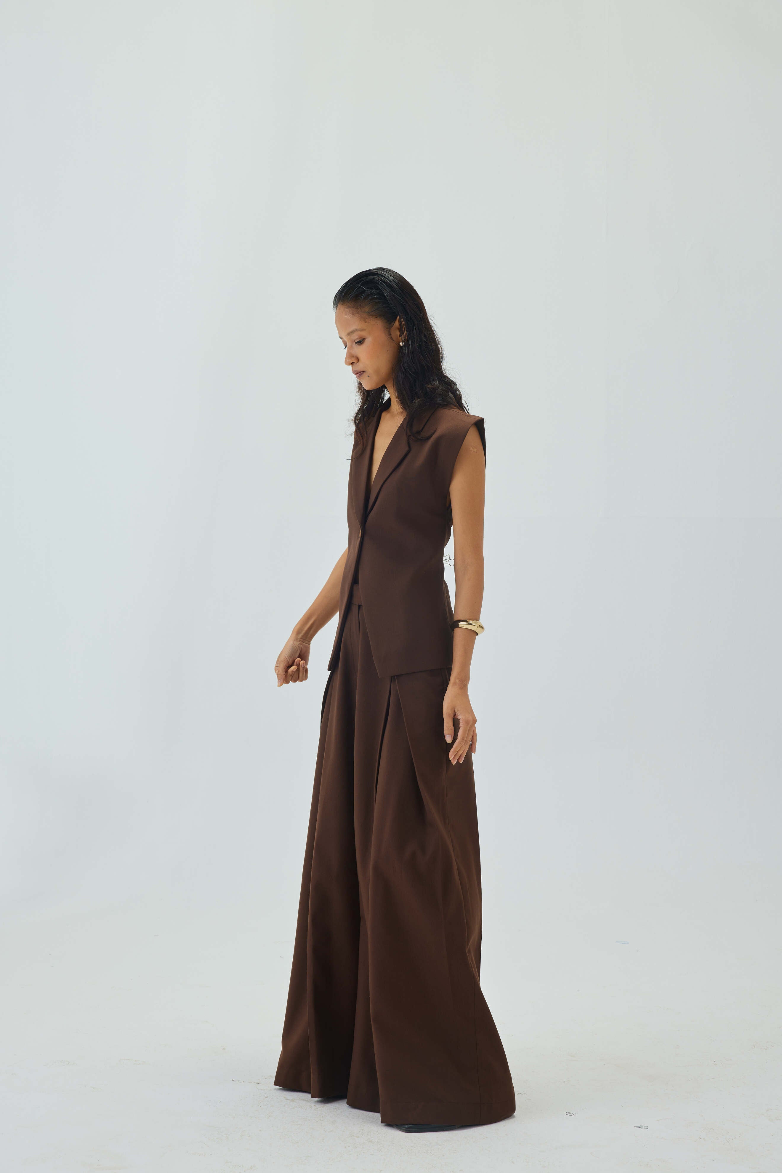 Pleated High Waist Very Wide-Leg Pants | Brown