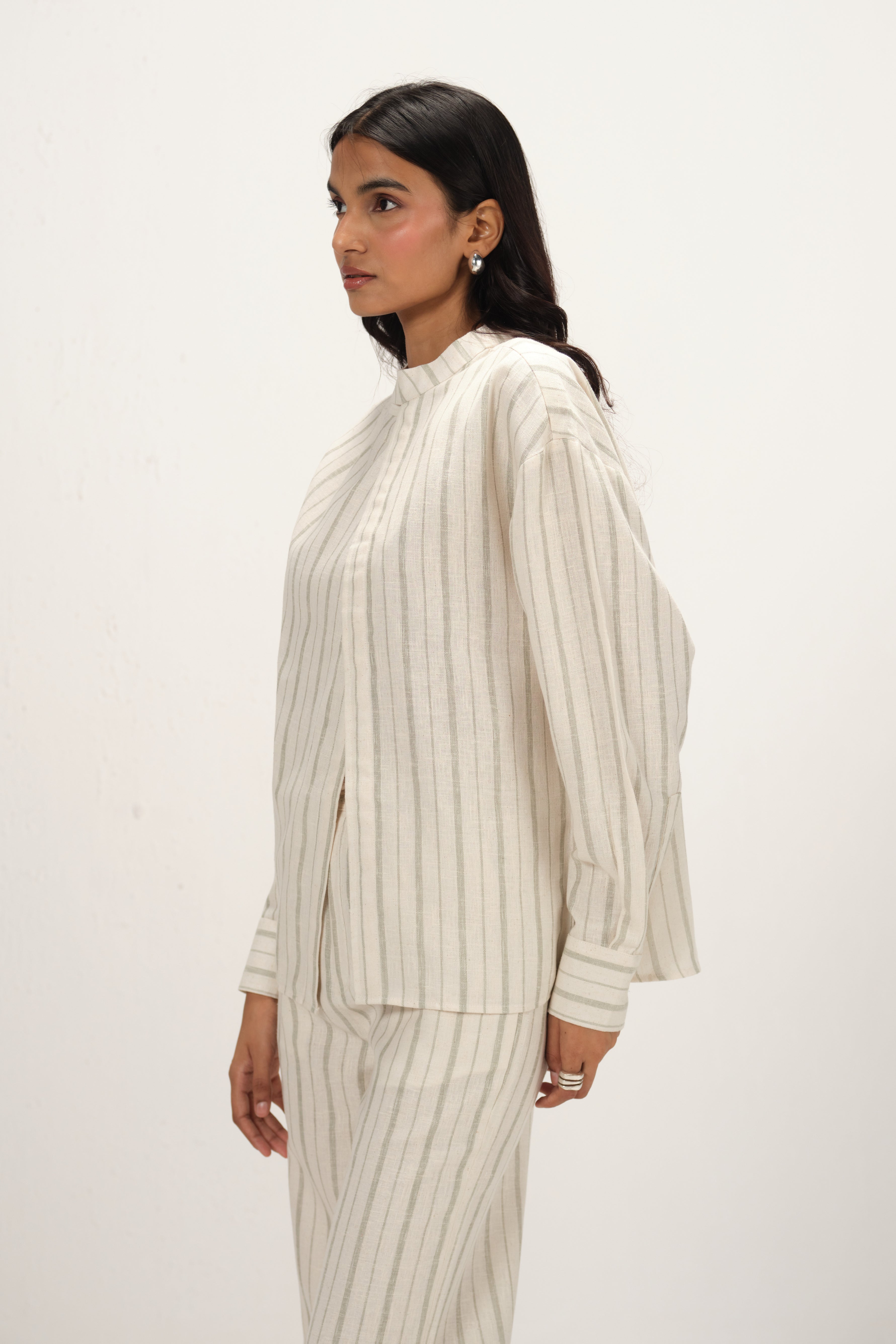 Linen Striped Band Collar Top with Front Slit | Off White & Green