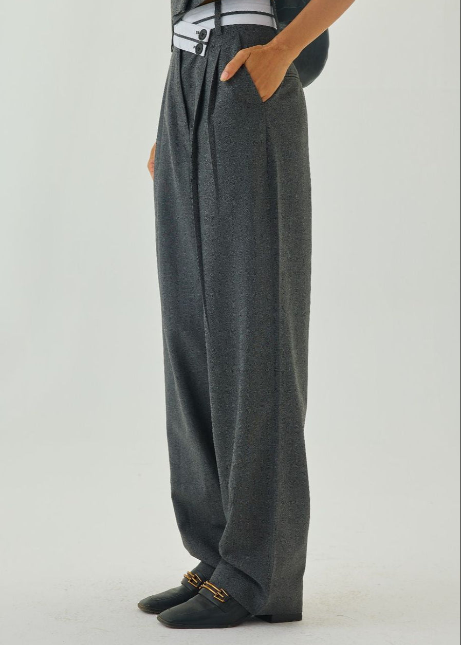 パンツ KHOKI Wide-leg cropped pants Gray パンツ KHOKI Wide-leg cropped pants Gray Wide-leg cropped pants