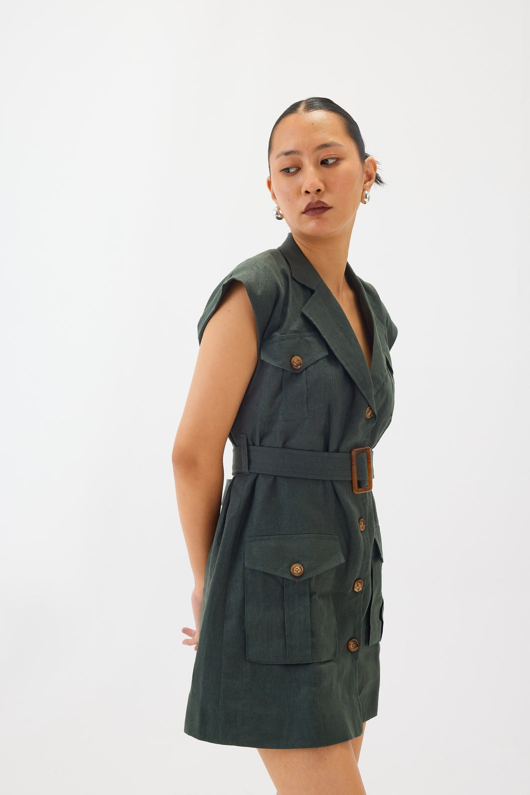 Linen shirt dress with a belt | Green