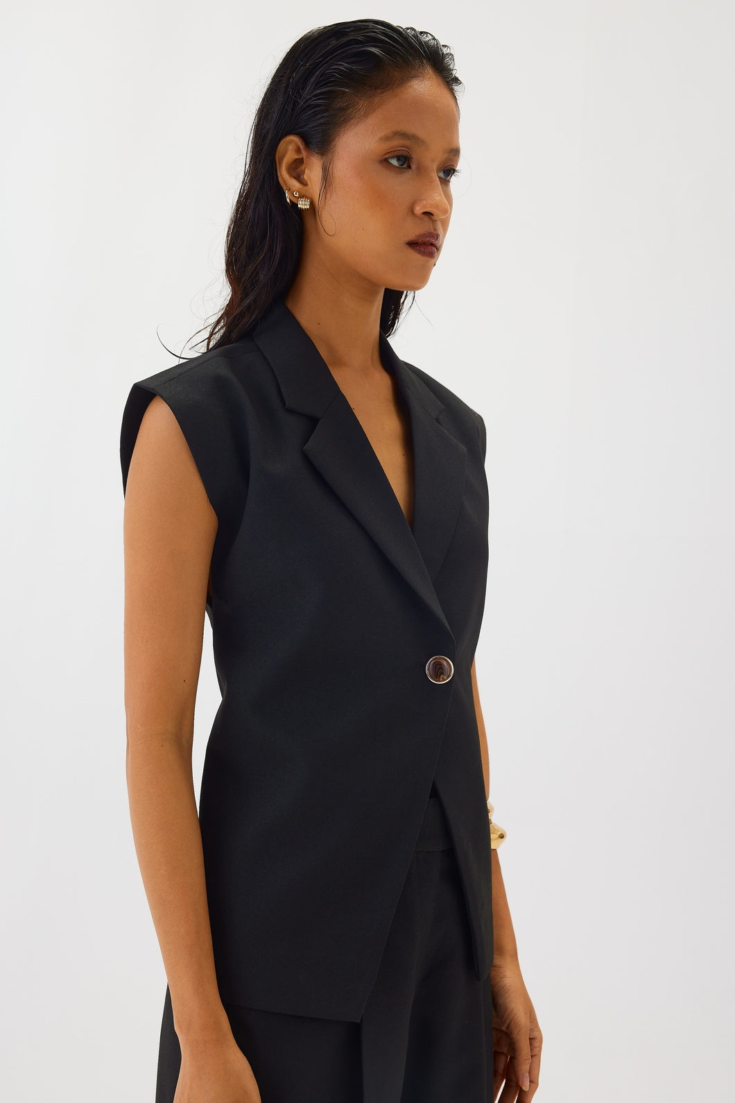 Cap Sleeve Waistcoat | Black