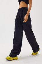 Wide Leg Pleated Pants with Double Closure Detail | Black