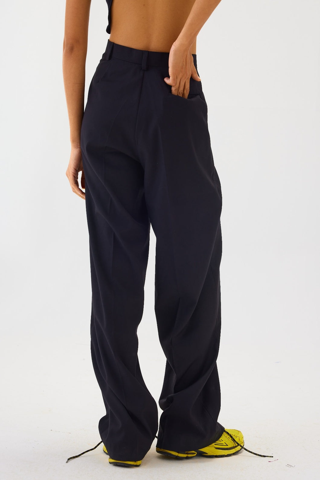 Wide Leg Pleated Pants with Double Closure Detail | Black