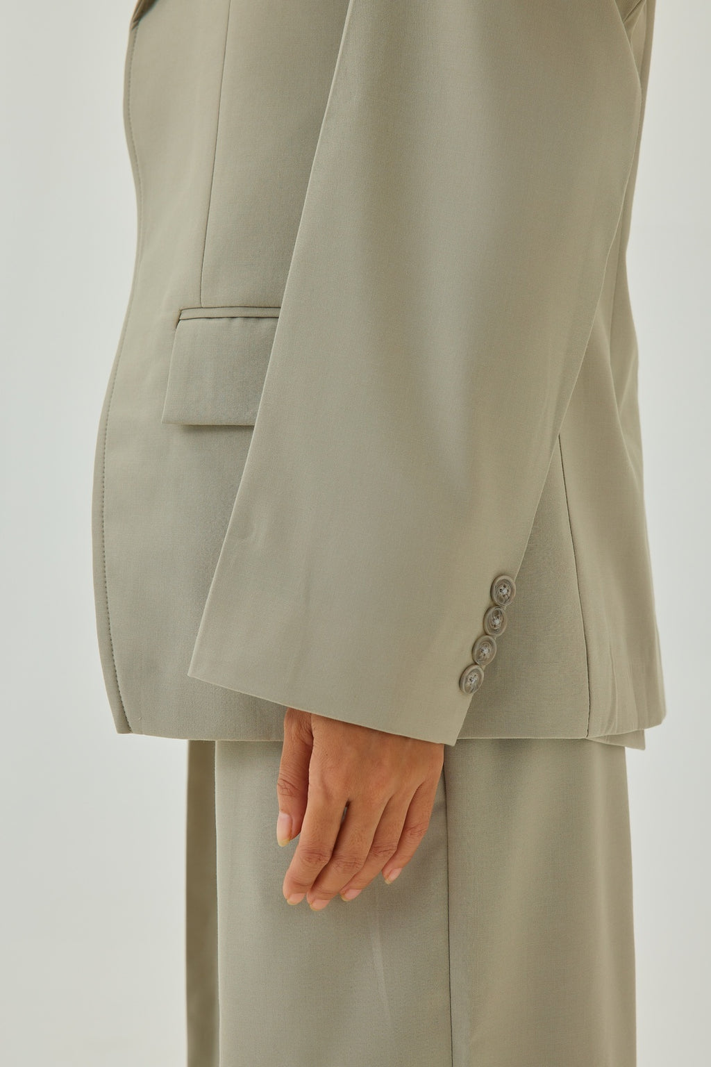 Tailored Double Lapelled Single Breasted Blazer | Greige