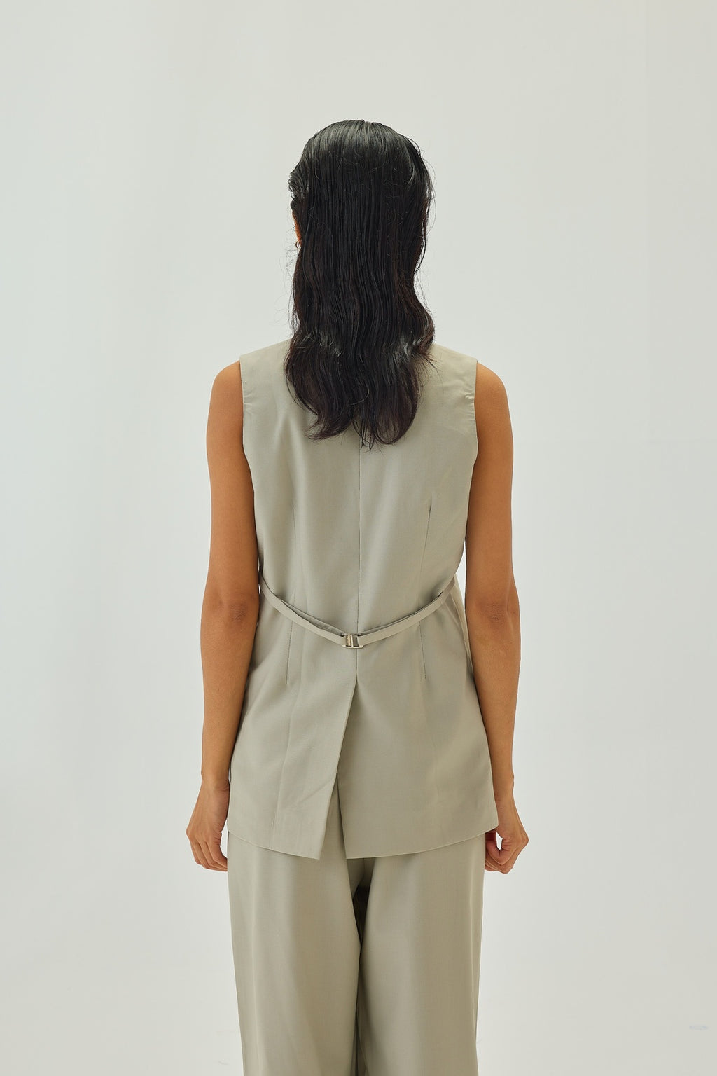 V-Neck Long Waistcoat | Greige