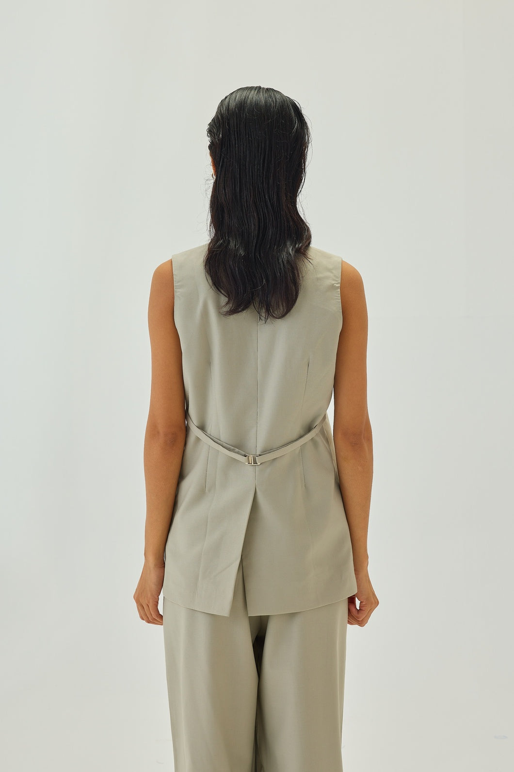 V-Neck Long Waistcoat | Greige