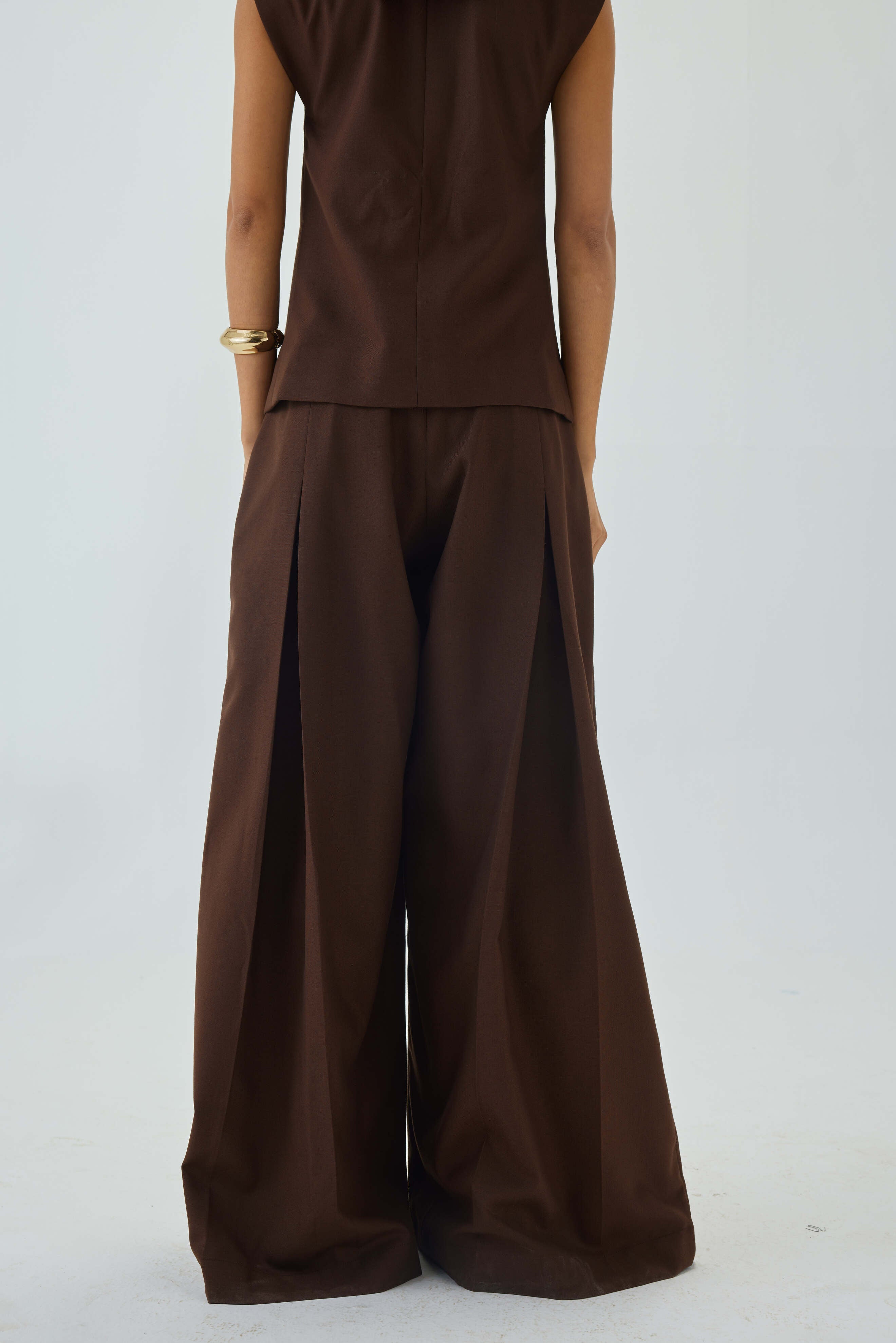 Pleated High Waist Very Wide-Leg Pants | Brown