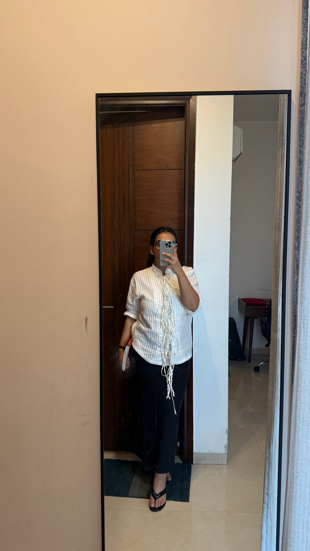 Cotton Top with Frog Fastening | White