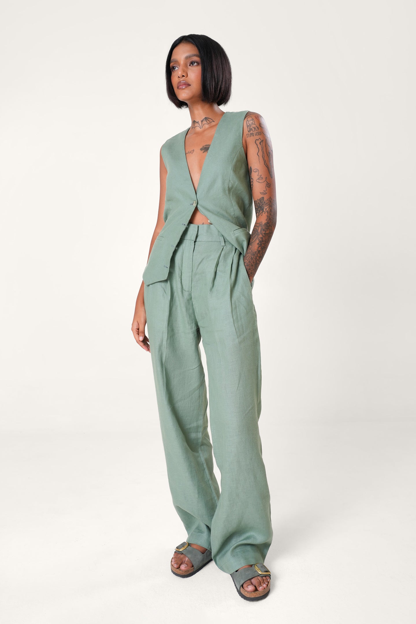 Live in your Linen Pants | Green