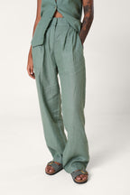 Live in your Linen Pants | Green