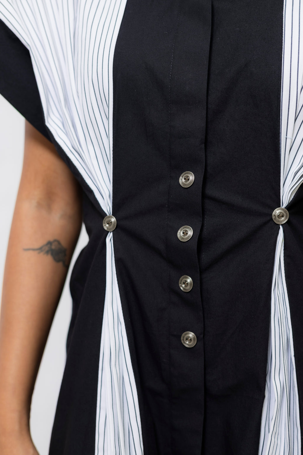 Poplin Panelled Shirt Dress with Striped Pleats – Black