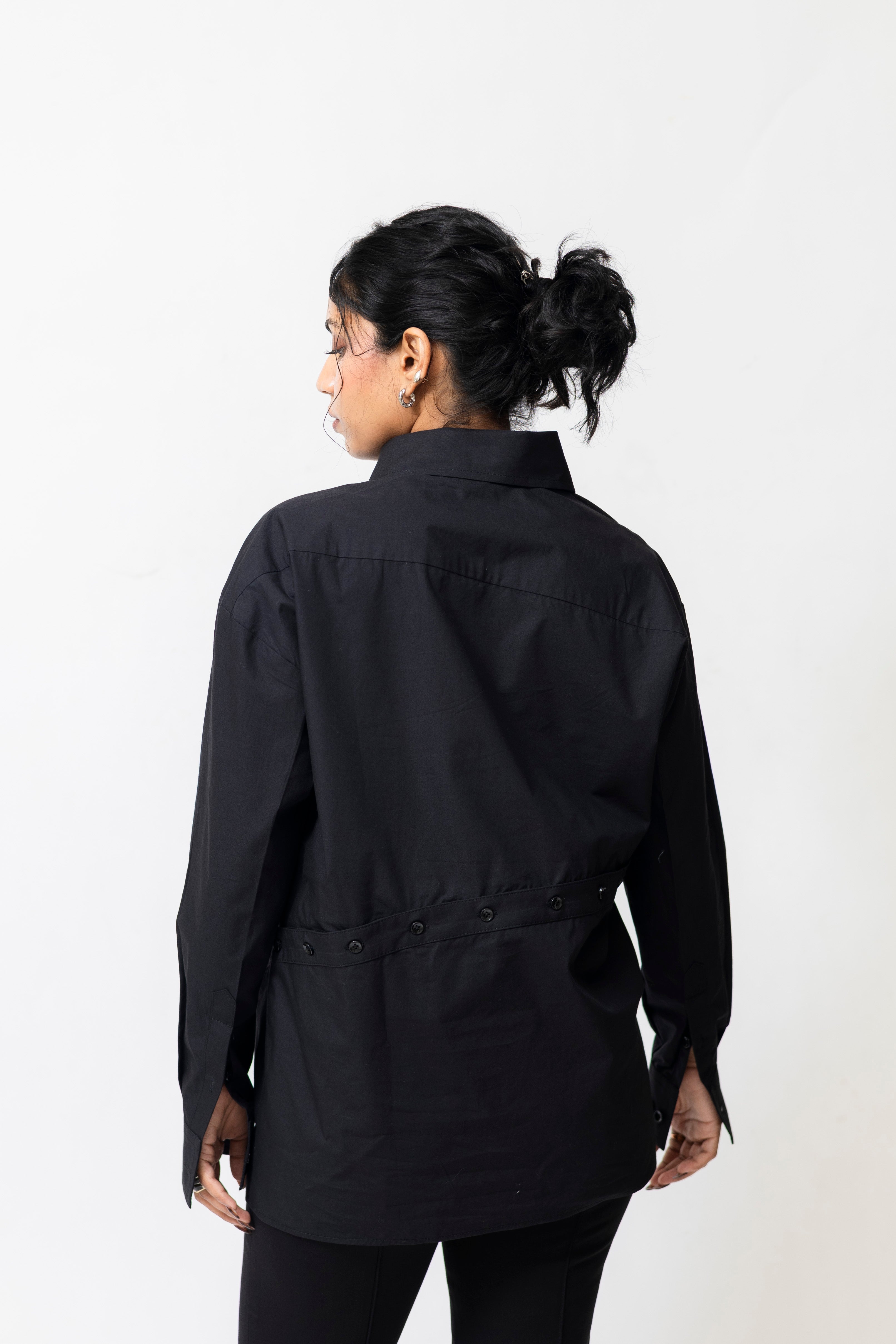 Multi-Way Buttoned Black Shirt | Modular Styling Shirt
