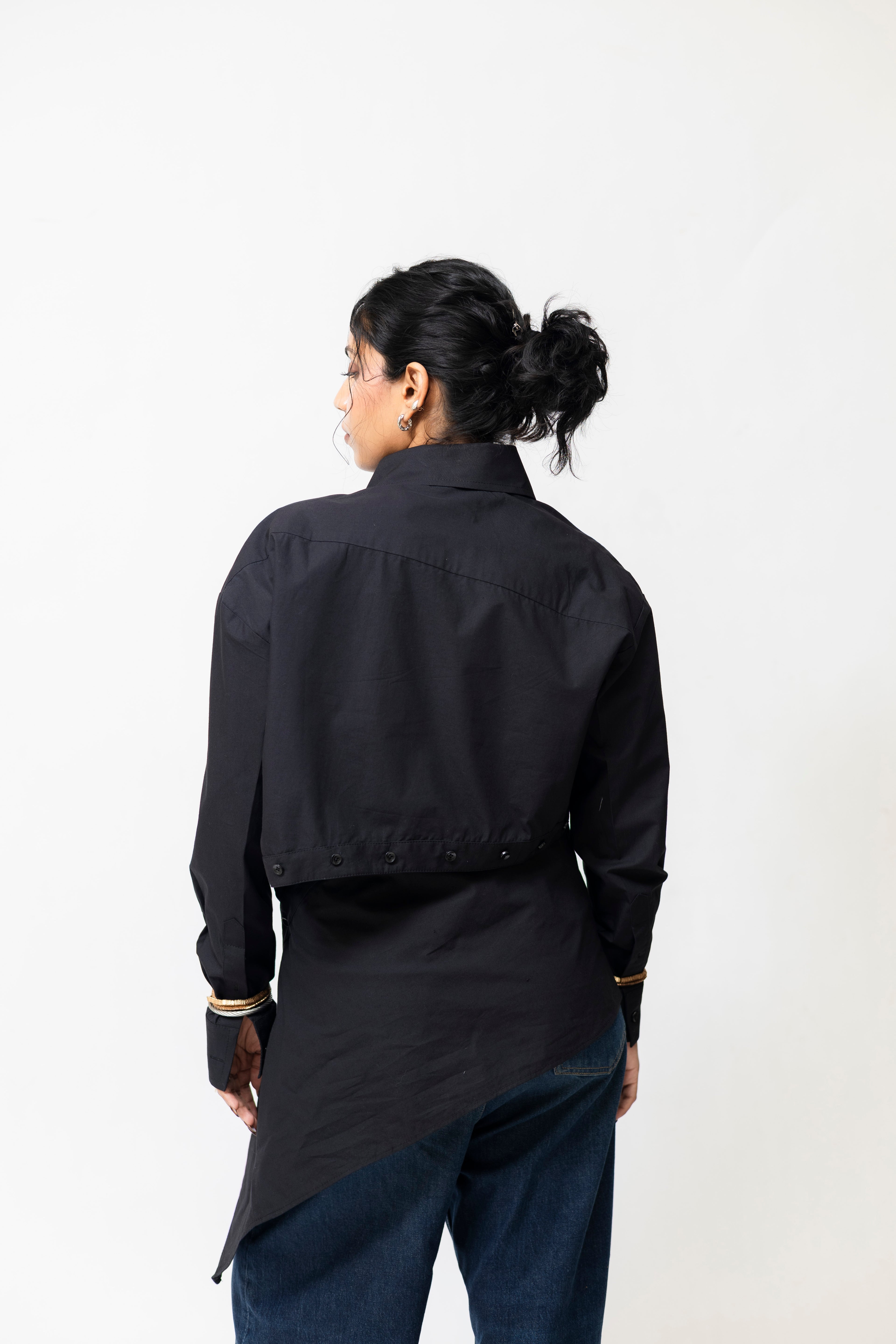 Multi-Way Buttoned Black Shirt | Modular Styling Shirt