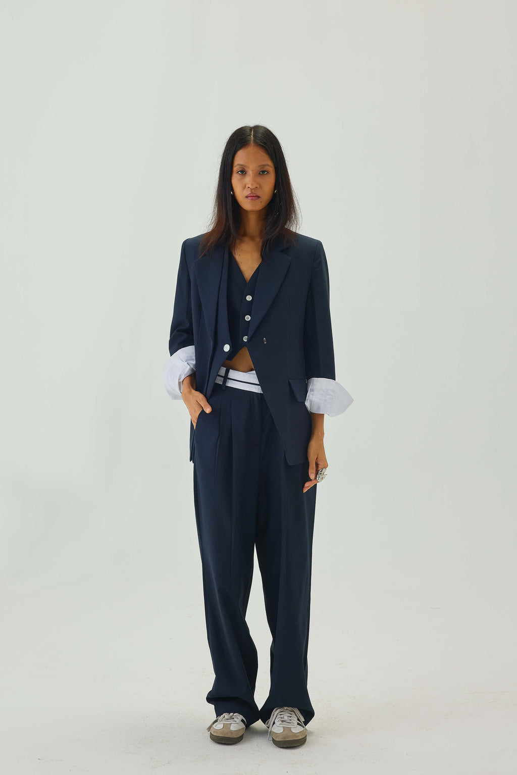 Double Lapelled Single Breasted Oversized Blazer | Navy Blue