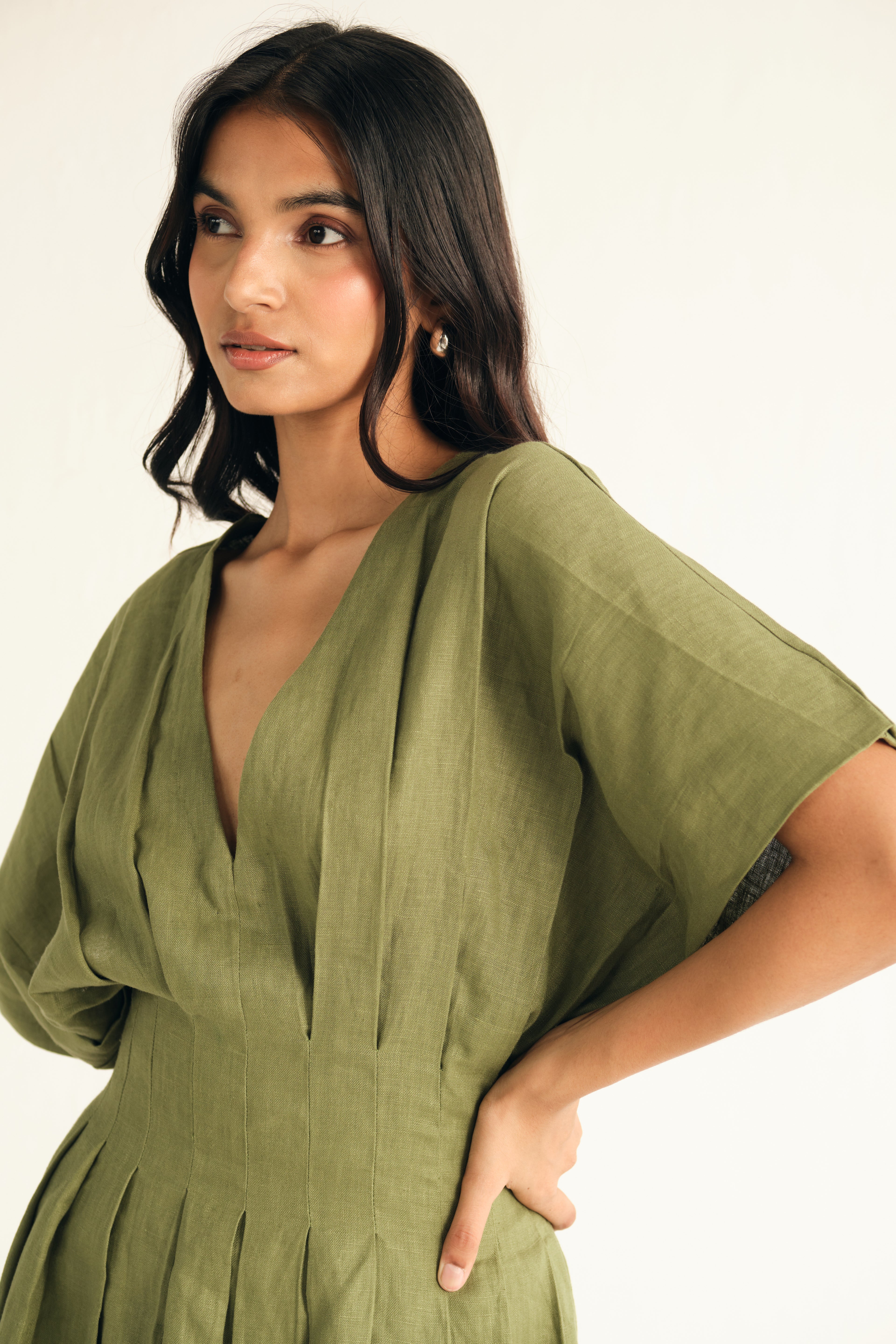 100% Linen Pleated Midi Dress in Green