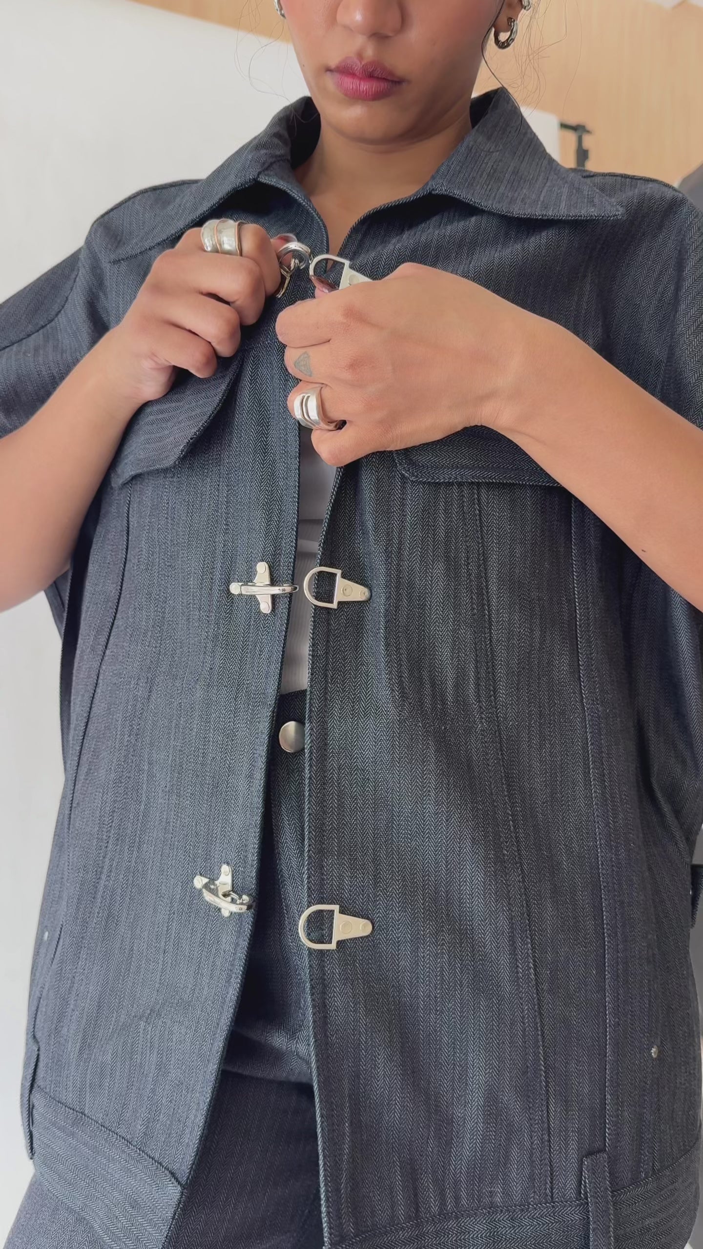 Herringbone Denim Utility Jacket with Hook Closure – Oversized | Navy Blue